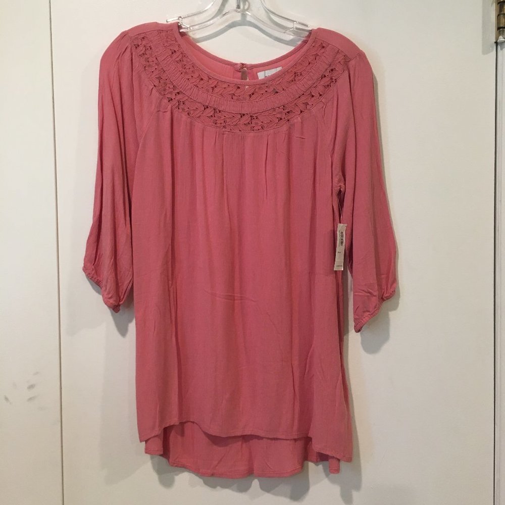 Old Navy girl's 3/4 sleeve blouse